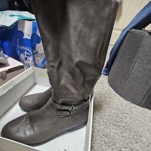Stylish Gray Wide Calf-Tall Boots